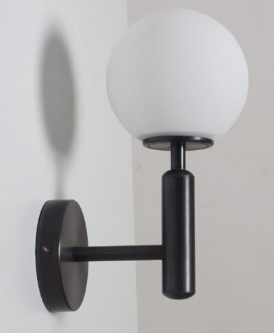 1-globe-wall-lamp