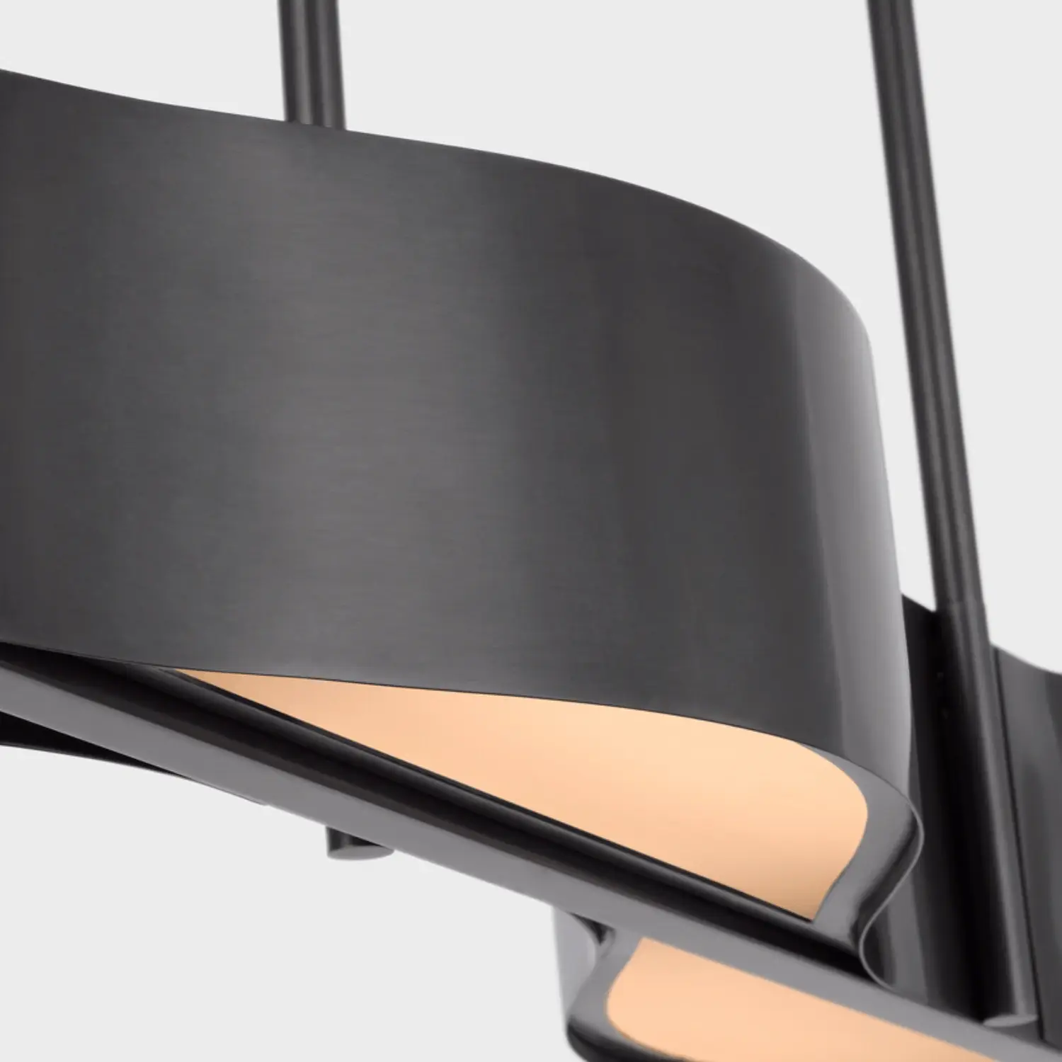 Avant Linear Pendant black finish details